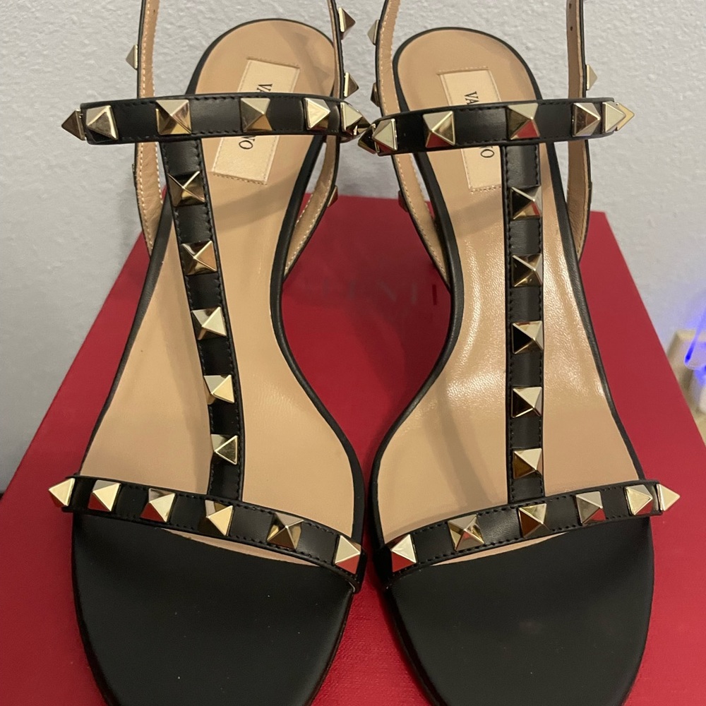 Valentino sandal shoes
